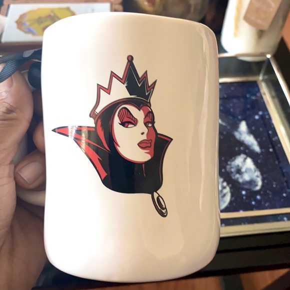 Rae Dunn “Evil Queen” Disney Villains Coffee Mug - Picture 4 of 4